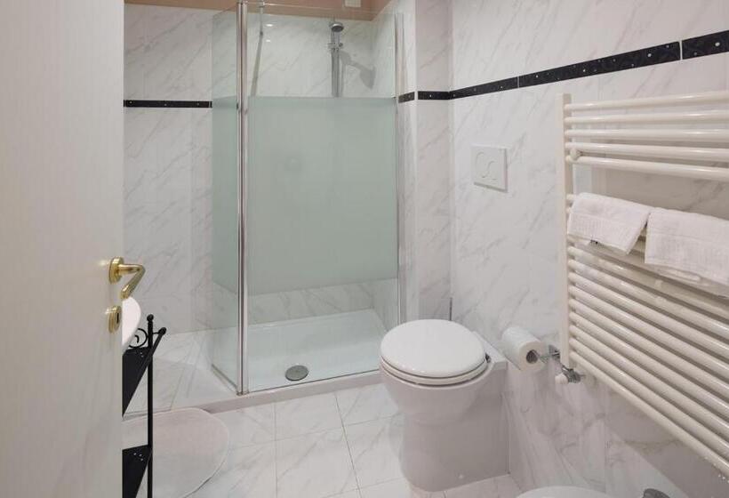 Standard Szoba Erkéllyel, Home Grifondoro Affittacamere