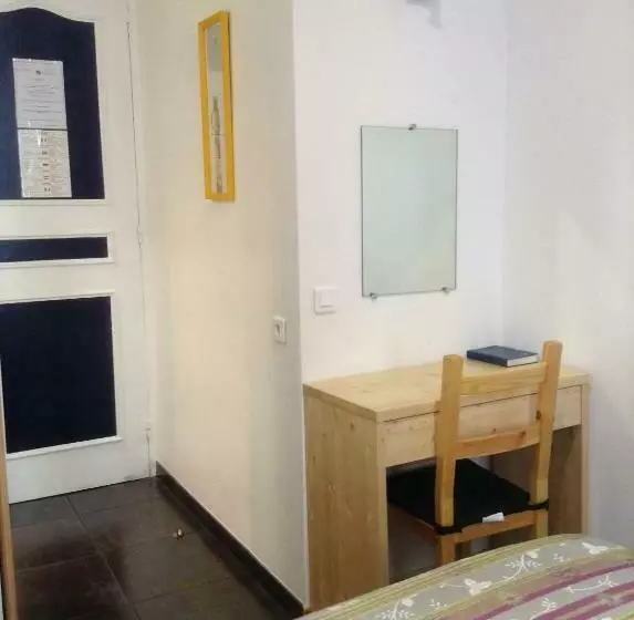 اتاق استاندارد یک نفره, Hôtel Le National