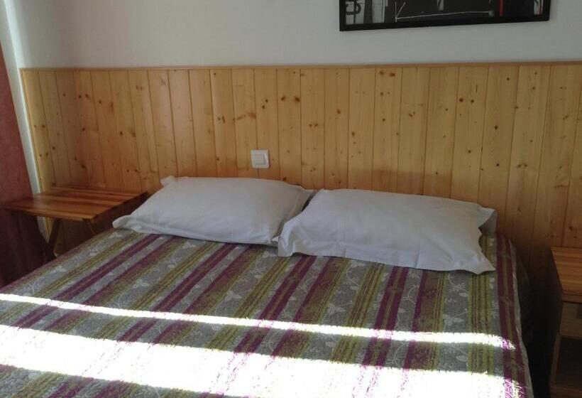 Номер Стандарт Трехместный, Hôtel Le National