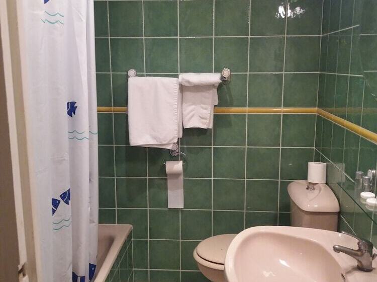 스탠다드 룸, L'ecailler