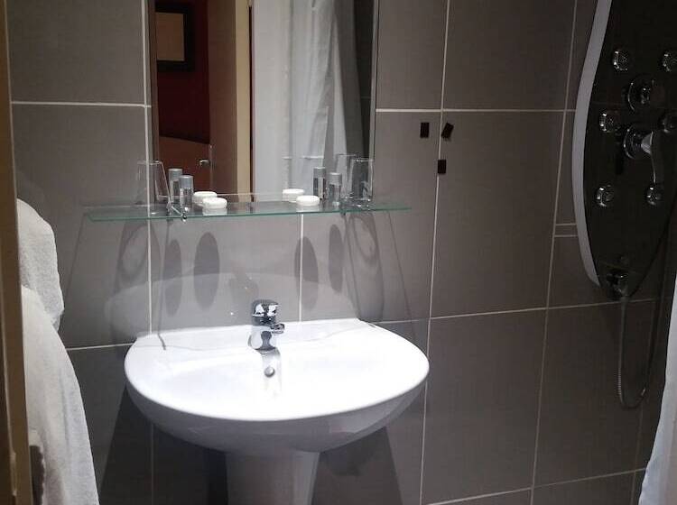 스탠다드 룸, L'ecailler