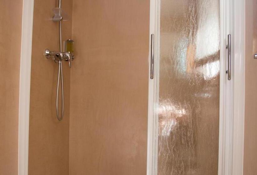 غرفة قياسية, Napoleon