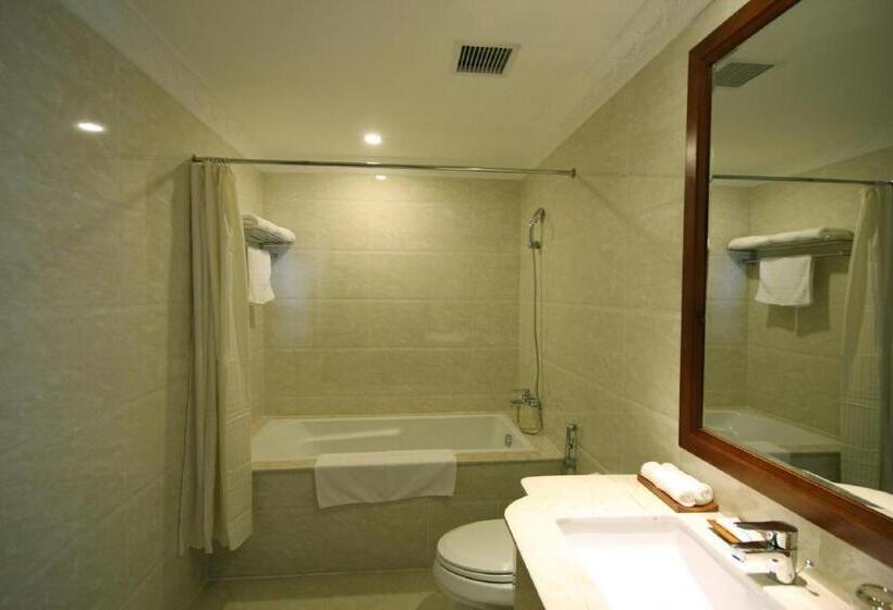 اتاق سوپریور با چشمانداز دریا, Nha Trang Palace