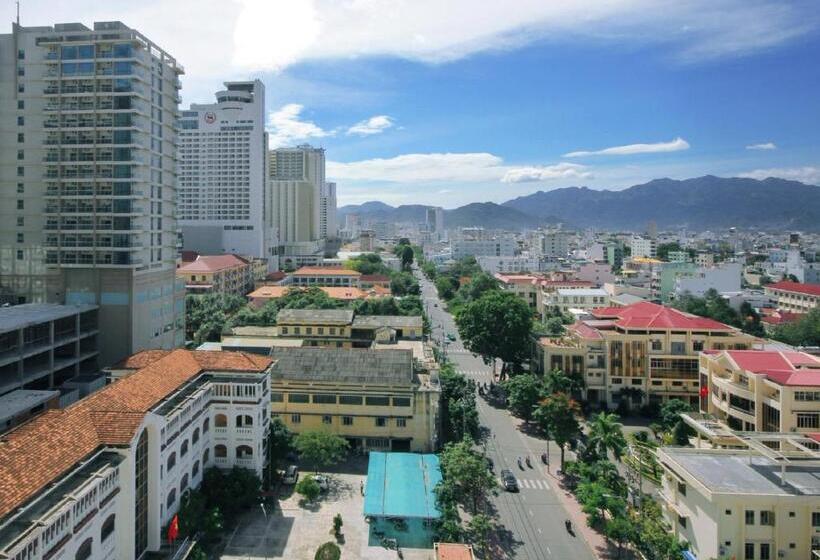 اتاق سوپریور با چشمانداز شهر, Nha Trang Palace