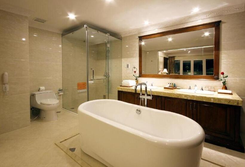 سوییت, Nha Trang Palace