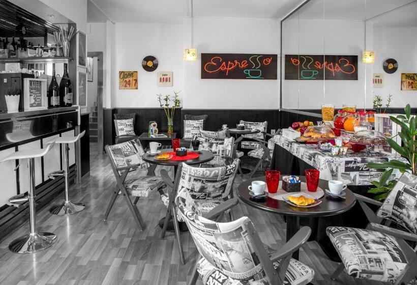 Standard Single Room, Radio