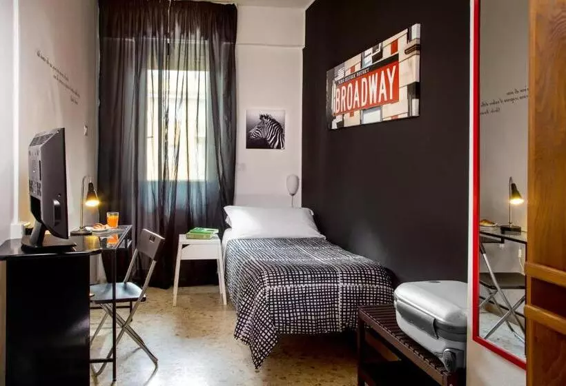 Standard Single Room Shared Bathroom, Radio