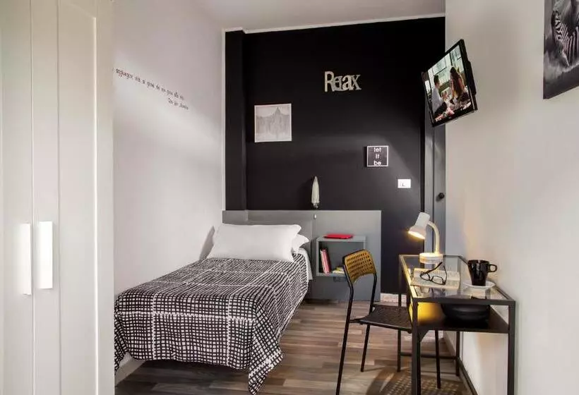 Standard Single Room Shared Bathroom, Radio