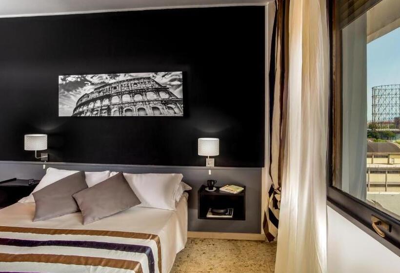 Deluxe Room with Balcony, Radio