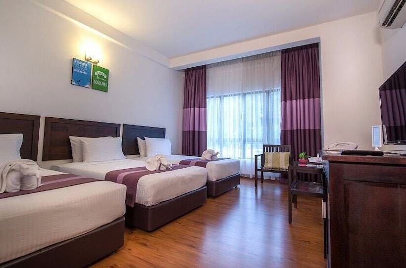 חדר דלוקס לשלושה עם נו לבריכה, ērya By Suria Hot Spring Bentong