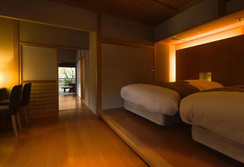 غرفة سوبيريور, Oku Yugawara Tsubaki