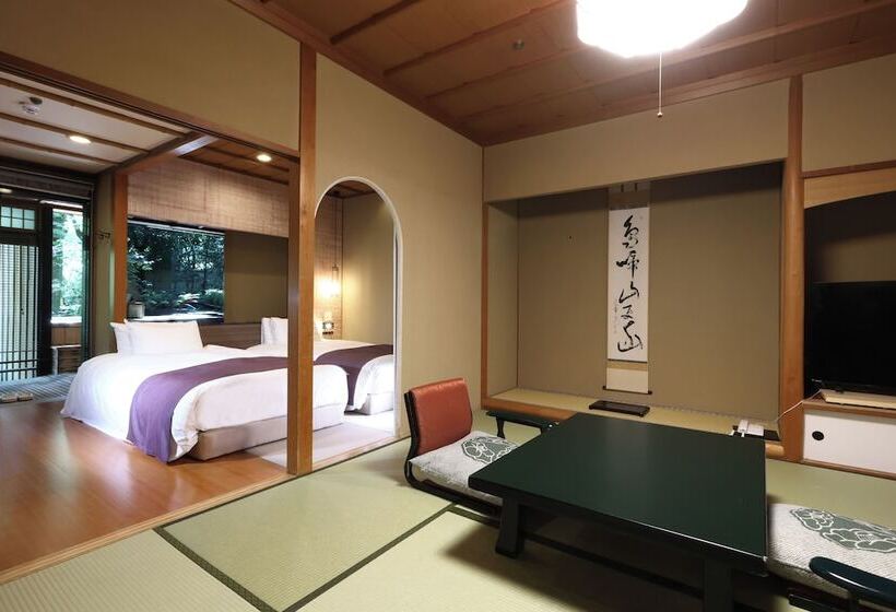 غرفة قياسية, Oku Yugawara Tsubaki