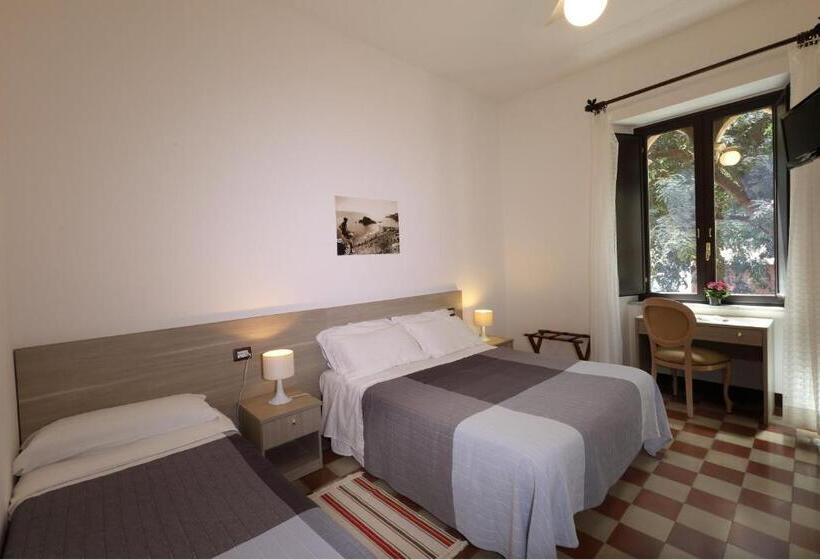 Номер Economy, Villa Astoria