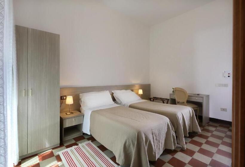 Номер Economy, Villa Astoria