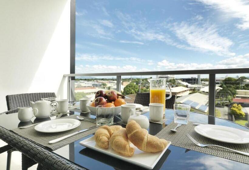 آپارتمان 2 خوابه, Oaks Mackay Carlyle Suites