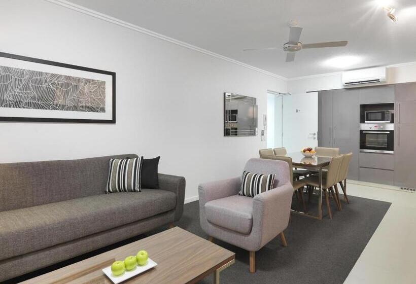 דירת שלושה חדרים, Oaks Mackay Carlyle Suites