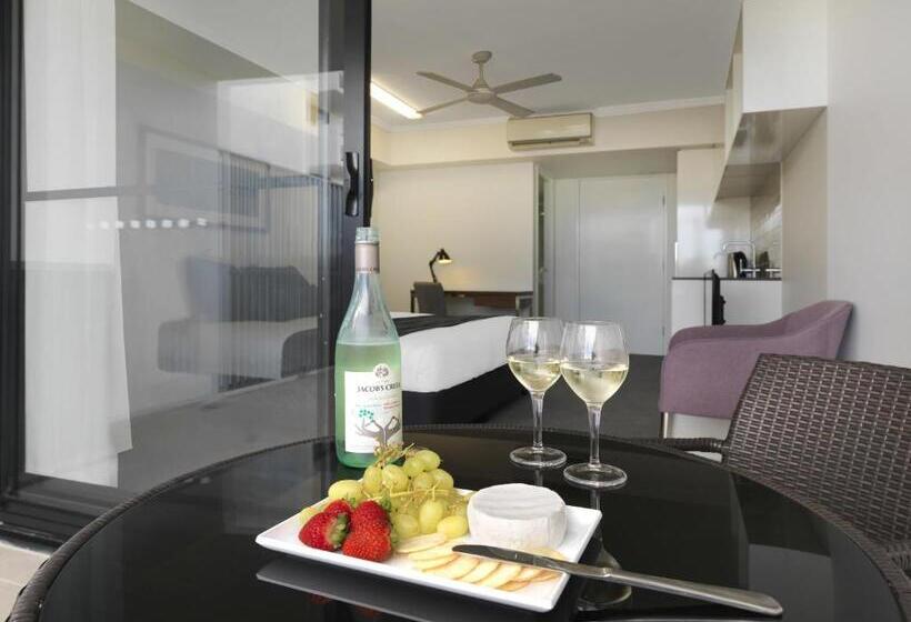 اتاق استاندارد, Oaks Mackay Carlyle Suites