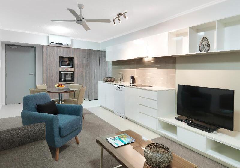 آپارتمان 2 خوابه, Oaks Mackay Carlyle Suites