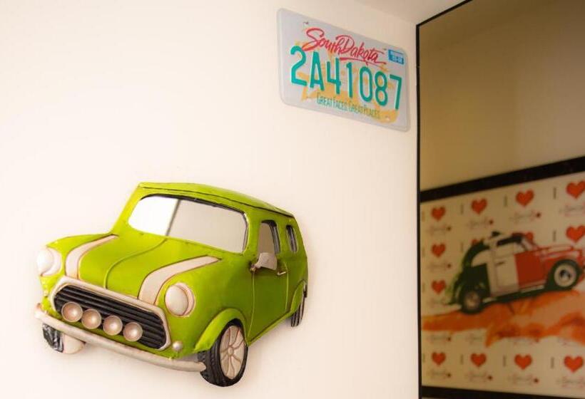 标准三人间, Chroma Exy Chroma Italy