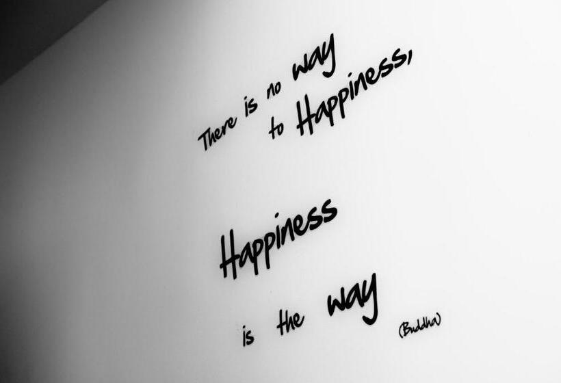 标准三人间, Chroma Exy Chroma Italy