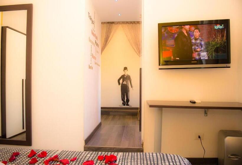 标准三人间, Chroma Exy Chroma Italy