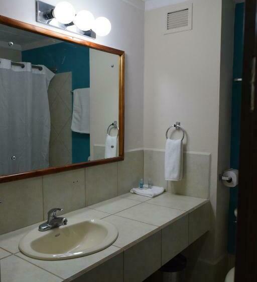 غرفة قياسية, Puerto Azul