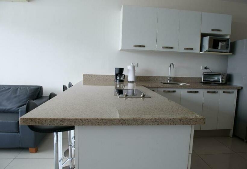 شقة غرفتين, Puerto Azul