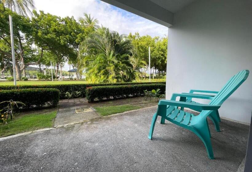 غرفة قياسية, Puerto Azul