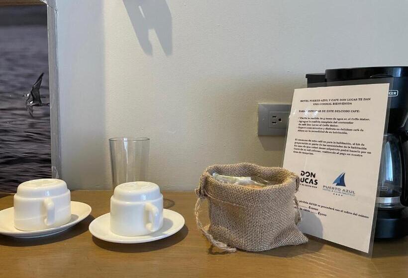 غرفة قياسية, Puerto Azul