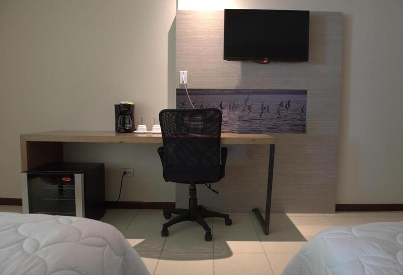 غرفة قياسية, Puerto Azul