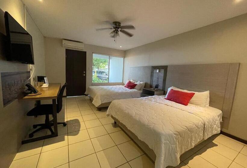 غرفة قياسية, Puerto Azul