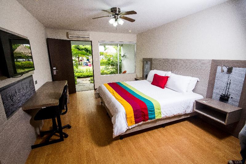 غرفة قياسية, Puerto Azul