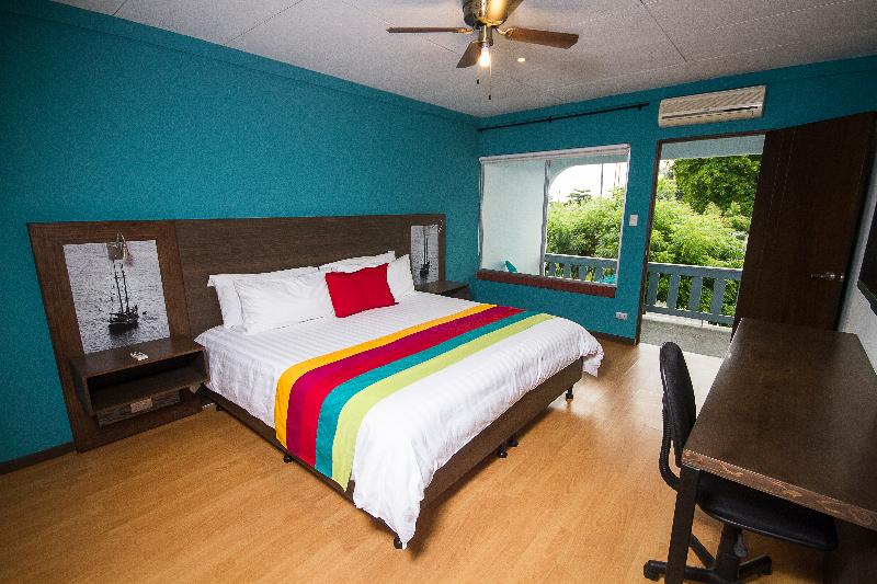 غرفة قياسية, Puerto Azul