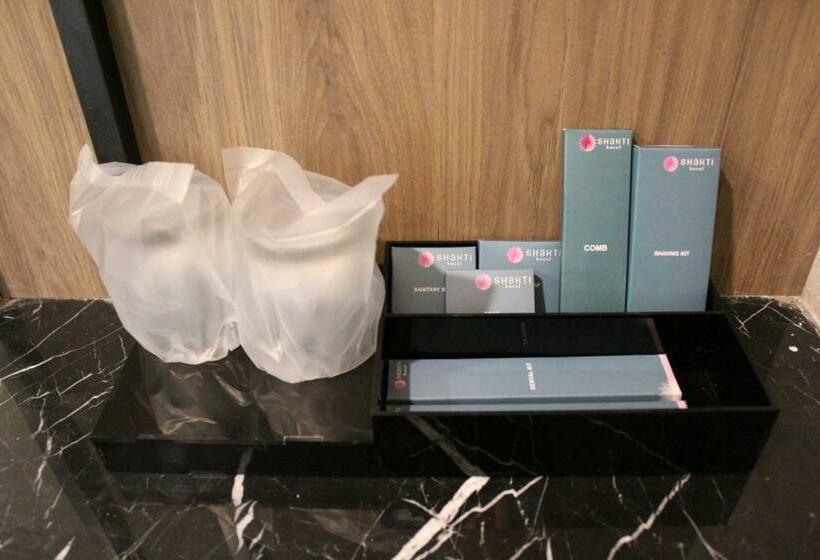 اتاق خانوادگی, Shakti Hotel Bandung