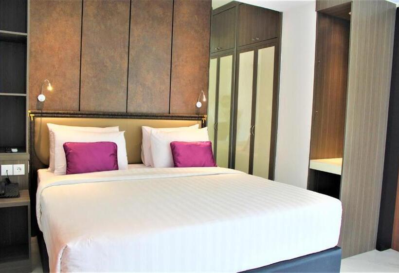 استودیوی لوکس, Shakti Hotel Bandung