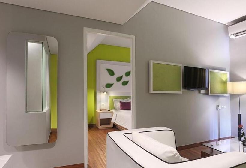 سوییت جونیور, Shakti Hotel Bandung