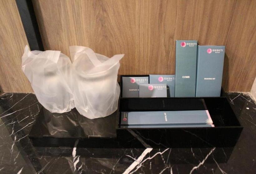 سوئیت پرزیدنت, Shakti Hotel Bandung