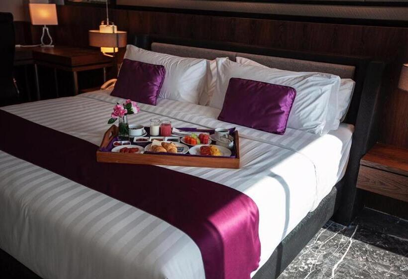 سوئیت پرزیدنت, Shakti Hotel Bandung