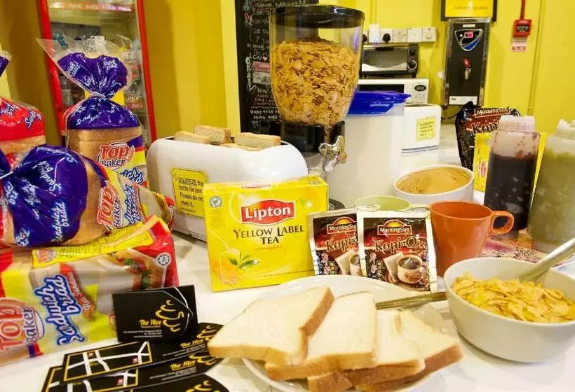 اتاق خانوادگی با سرویس بهداشتی مشترک, The Hive Singapore Hostel