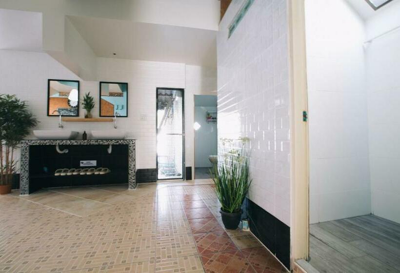 Номер Стандарт Совместная Ванная, Khun Ying House