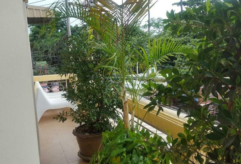 Номер Стандарт, Khun Ying House