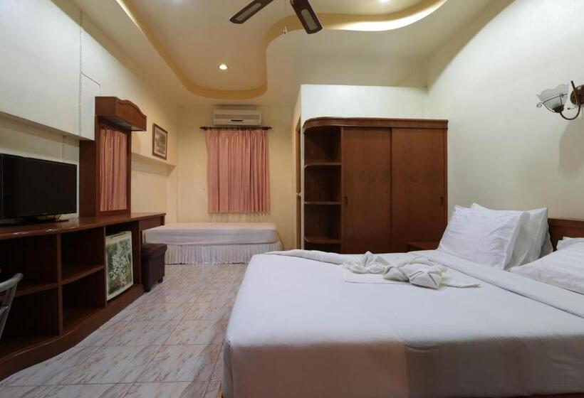 Номер Стандарт Трехместный, Khun Ying House