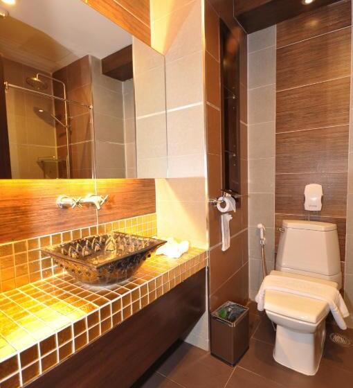 غرفة سوبيريور ذات إطلالة جانبية على البحر, Chalelarn Hotel Hua Hin