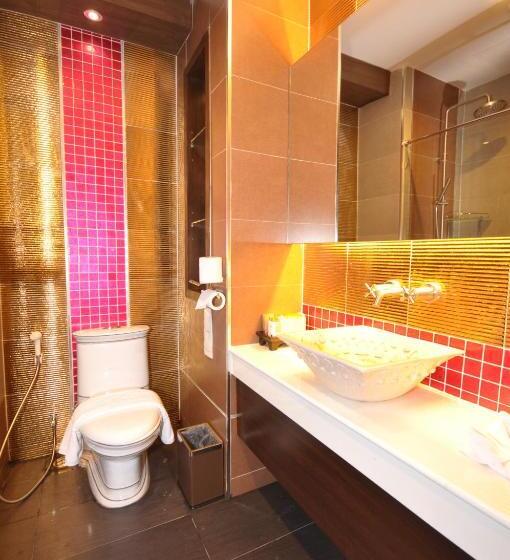 غرفة سوبيريور مطلّة علي البحر, Chalelarn Hotel Hua Hin