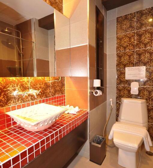 غرفة سوبيريور ذات إطلالة جانبية على البحر, Chalelarn Hotel Hua Hin