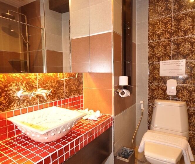 غرفة سوبيريور ذات إطلالة جانبية على البحر, Chalelarn Hotel Hua Hin