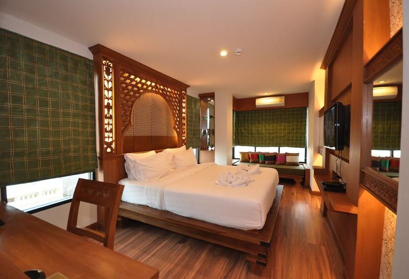 디럭스 룸 측면 바다 전망, Chalelarn Hotel Hua Hin