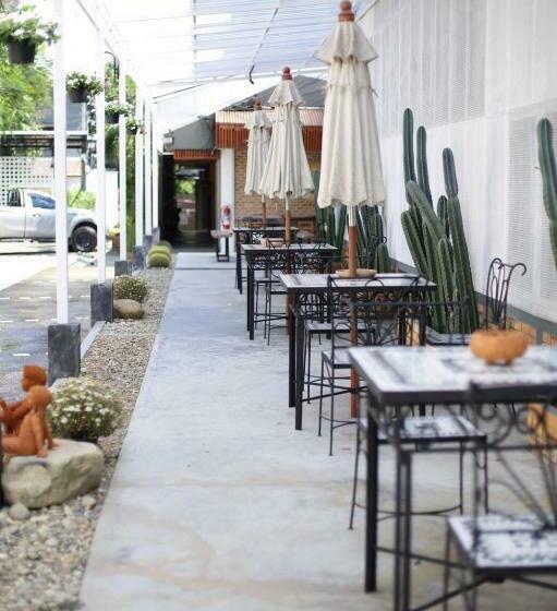 스탠다드 싱글 룸, First Residence