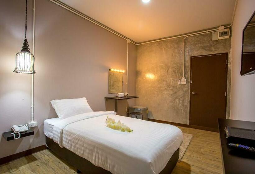 스탠다드 싱글 룸, First Residence