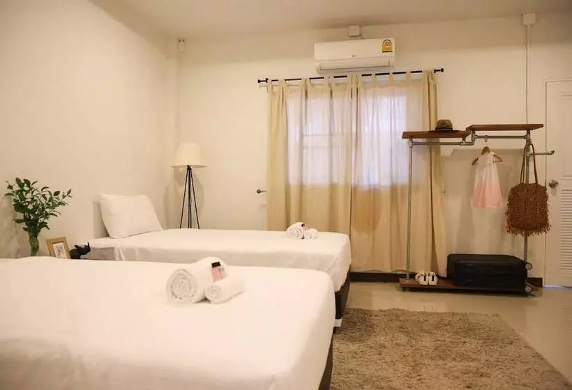 スタンダードルーム, First Residence